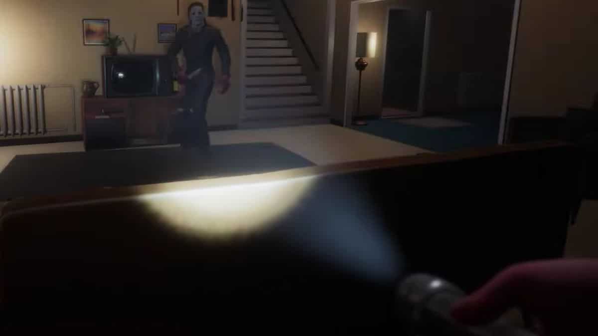 Hiding from Michael Myers in Halloween game
