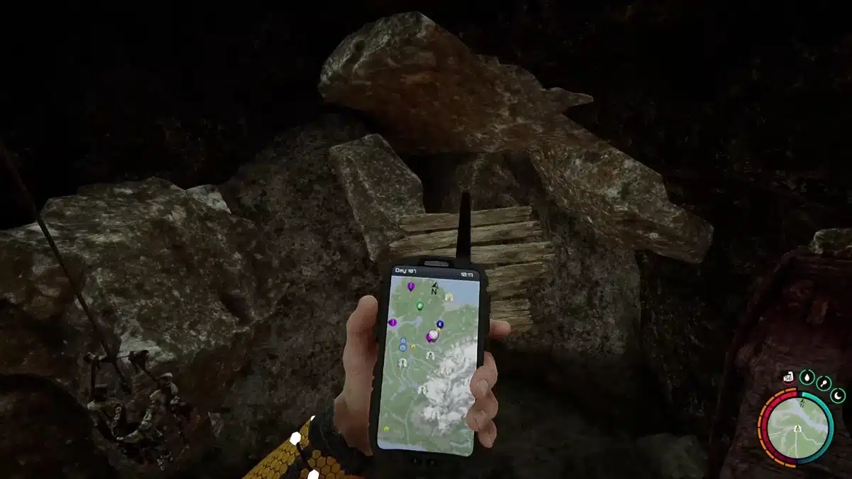 Shovel Cave entrance near the western mountain in Sons of the Forest.